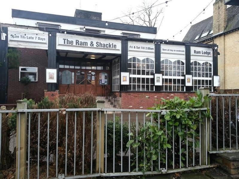 The Rams Lodge Manchester Extérieur photo
